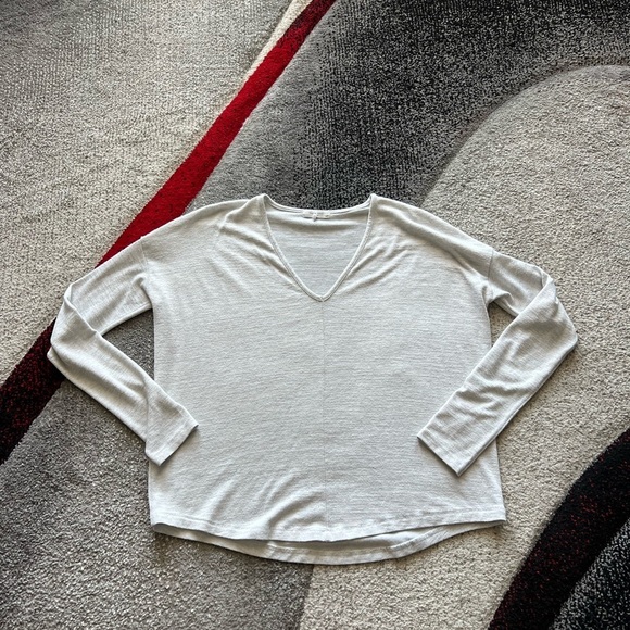 Rag & Bone Heather Gray V Neck Long Sleeve Top - Picture 1 of 3